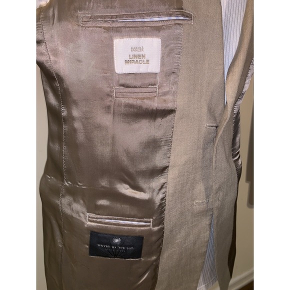 Marks & Spencer Men's Wheat Color Two Button Blazer Jacket 42 M - Picture 10 of 11